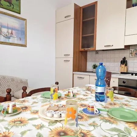 Rivagialla - Parking - Aria Condizionata - * Civitanova Marche